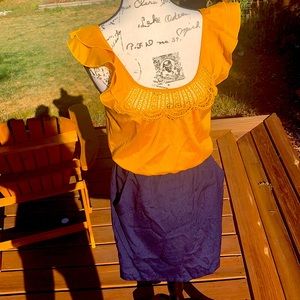 Comfy dress with pockets🙌🏼 technically a size 5